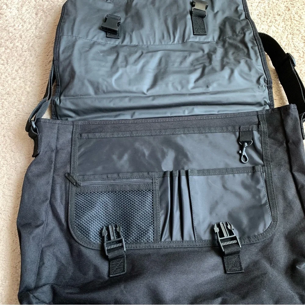 Gemline Black Shoulder Laptop Travel Bag